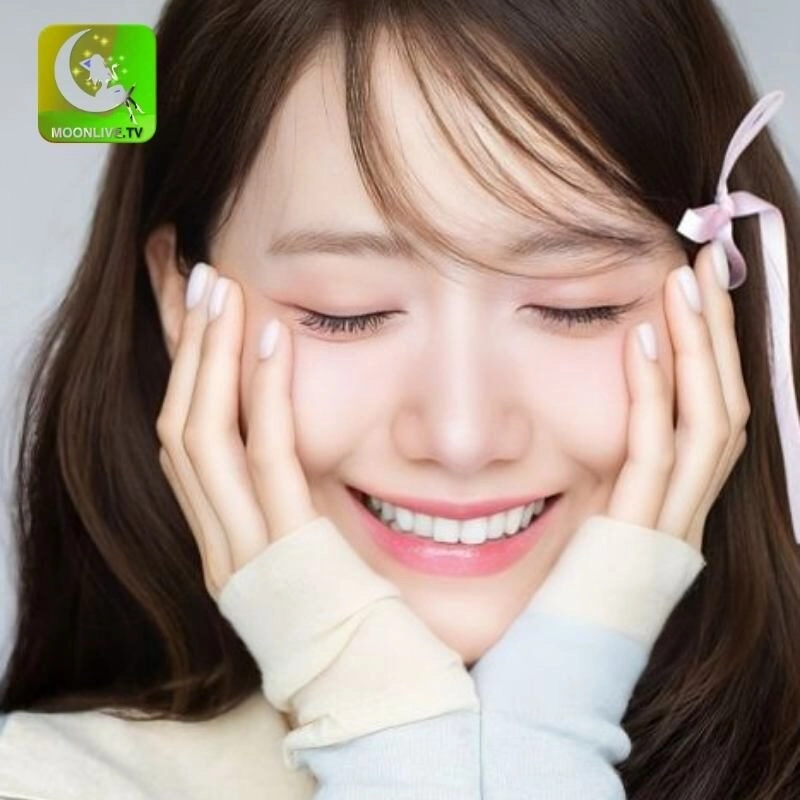 Nữ thần Kpop với phong cách thanh thoát.